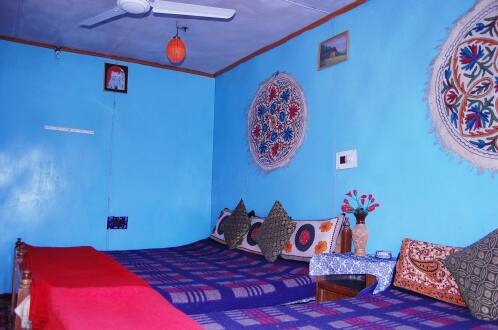 Bob Marley Houseboat, Srinagar 2